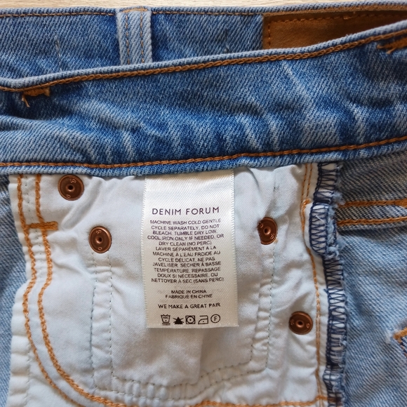 Denim Forum Aritzia Women's The '50s Arlo Short Hi-Rise Medium Wash Denim Shorts - Picture 14 of 16